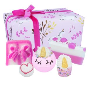 Unicorn Sparkle Gift Pack - Bomb Cosmetics